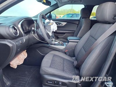Zdjęcie 7 z 13 samochodu: 2021 CHEVROLET BLAZER 2LT VIN:3GNKBCR44MS518077 - miniatura