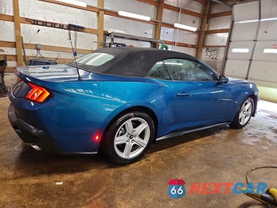 Trzecie zdjęcie samochodu z tyłu: 2026 FORD MUSTANG PREMIUM VIN:1FAGP8UH4T5112323 - miniatura