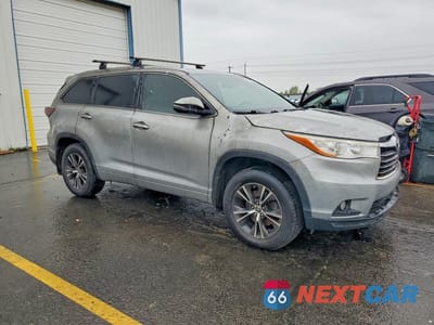 Czwarte zdjęcie samochodu z boku: 2016 TOYOTA HIGHLANDER XLE VIN:5TDJKRFH6GS252617 - miniatura