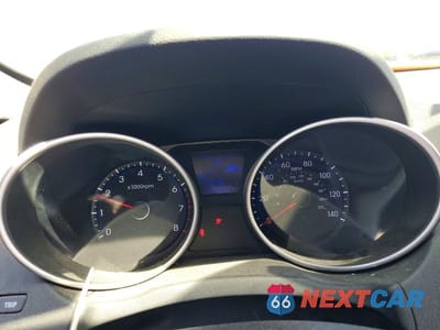 Zdjęcie 9 z 12 samochodu: 2013 HYUNDAI TUCSON LIMITED VIN:KM8JU3AC1DU766588 - miniatura