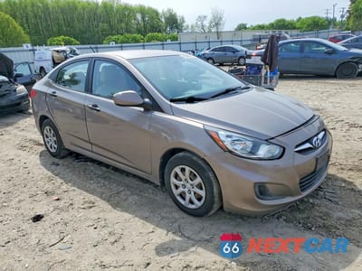 Czwarte zdjęcie samochodu z boku: 2012 HYUNDAI ACCENT GLS VIN:KMHCT4AE8CU063734 - miniatura