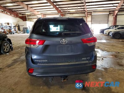Zdjęcie 6 z 13 samochodu: 2019 TOYOTA HIGHLANDER XLE VIN:5TDJZRFH4KS917700 - miniatura