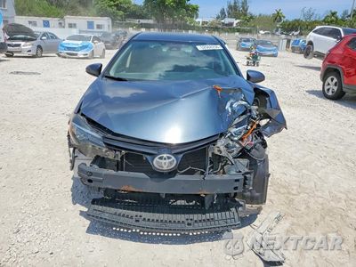 Piąte zdjęcie samochodu w środku: 2018 TOYOTA COROLLA LE VIN:5YFBURHE5JP794843 - miniatura