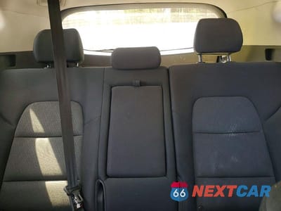 Zdjęcie 10 z 13 samochodu: 2016 HYUNDAI TUCSON SE VIN:KM8J33A49GU195044 - miniatura