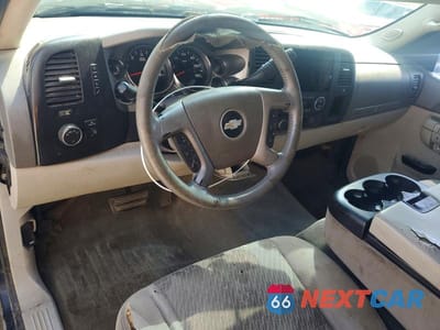 Zdjęcie 8 z 12 samochodu: 2012 CHEVROLET SILVERADO K1500 LT VIN:1GCRKSE76CZ112479 - miniatura