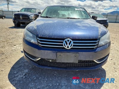 Piąte zdjęcie samochodu w środku: 2014 VOLKSWAGEN PASSAT S VIN:1VWAT7A31EC039826 - miniatura
