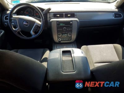 Zdjęcie 8 z 11 samochodu: 2011 GMC SIERRA K1500 SLE VIN:1GTR2VE37BZ153040 - miniatura