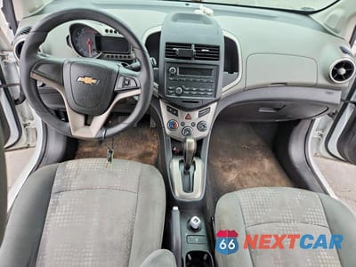 Zdjęcie 8 z 13 samochodu: 2016 CHEVROLET SONIC LS VIN:1G1JA6SH2G4170640 - miniatura