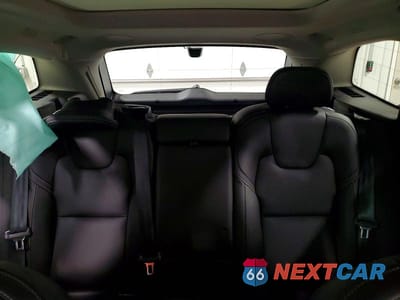 Zdjęcie 10 z 14 samochodu: 2026 VOLVO XC60 ULTRA VIN:YV4H60RM1T1414987 - miniatura