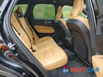 Zdjęcie 11 z 13 samochodu: 2019 VOLVO XC60 T6 VIN:YV4A22RKXK1391246 - miniatura