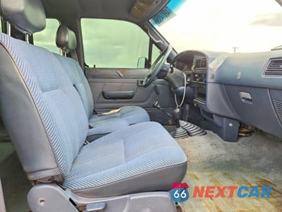 Zdjęcie 10 z 12 samochodu: 1993 TOYOTA PICKUP DELUXE V6 VIN:JT4VN13DXP5116170 - miniatura
