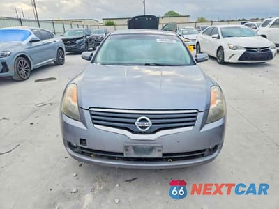 Piąte zdjęcie samochodu w środku: 2007 NISSAN ALTIMA 3.5 SE VIN:1N4BL21E77C136386 - miniatura