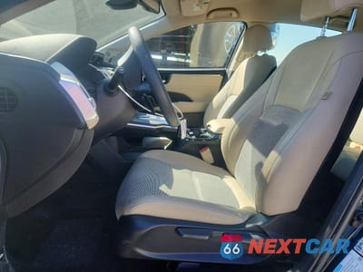 Zdjęcie 7 z 12 samochodu: 2019 HONDA CLARITY VIN:JHMZC5F12KC003641 - miniatura