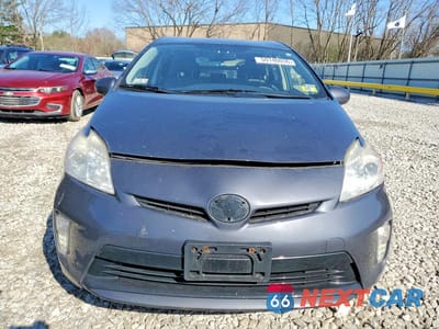 Piąte zdjęcie samochodu w środku: 2012 TOYOTA PRIUS TWO VIN:JTDKN3DU6C5406851 - miniatura