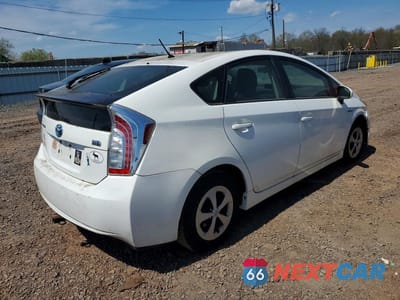 Trzecie zdjęcie samochodu z tyłu: 2012 TOYOTA PRIUS TWO VIN:JTDKN3DU2C5398229 - miniatura