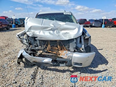 Piąte zdjęcie samochodu w środku: 2011 CHEVROLET SILVERADO K1500 LT VIN:1GCRKSE38BZ278479 - miniatura