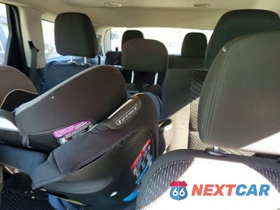 Zdjęcie 10 z 13 samochodu: 2019 DODGE JOURNEY SE VIN:3C4PDCBB9KT852372 - miniatura