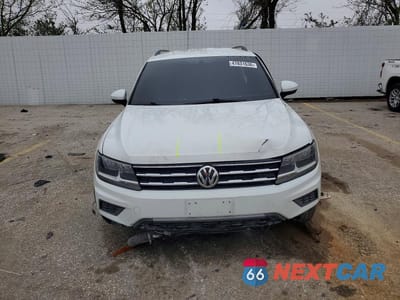 Piąte zdjęcie samochodu w środku: 2021 VOLKSWAGEN TIGUAN SE VIN:3VV2B7AX1MM035495 - miniatura