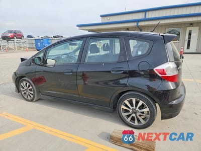 Drugie zdjęcie samochodu z przodu: 2013 HONDA FIT SPORT VIN:JHMGE8G54DC049074 - miniatura
