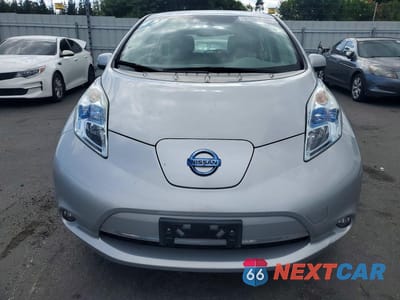 Piąte zdjęcie samochodu w środku: 2011 NISS LEAF SV VIN:JN1AZ0CPXBT007898 - miniatura