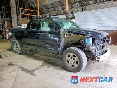 Czwarte zdjęcie samochodu z boku: 2012 TOYOTA TUNDRA DOUBLE CAB SR5 VIN:5TFUM5F1XCX031111 - miniatura
