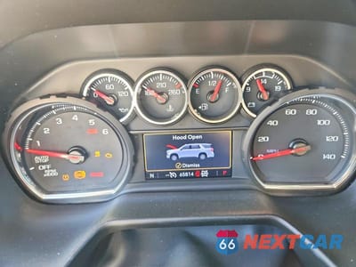 Zdjęcie 9 z 13 samochodu: 2021 CHEVROLET TAHOE K1500 Z71 VIN:1GNSKPKD4MR348047 - miniatura