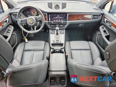 Zdjęcie 8 z 14 samochodu: 2024 PORSCHE MACAN S VIN:WP1AG2A59RLB39043 - miniatura