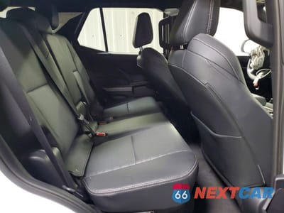 Zdjęcie 10 z 12 samochodu: 2025 TOYOTA 4RUNNER TRD OFF-ROAD PREMIUM VIN:JTEVA5BR4S5048498 - miniatura