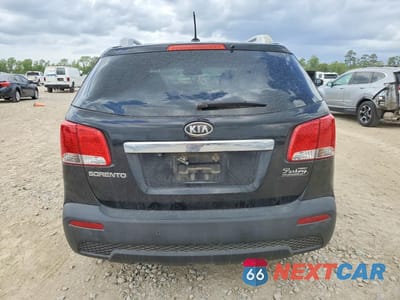 Zdjęcie 6 z 13 samochodu: 2013 KIA SORENTO LX VIN:5XYKT3A61DG415235 - miniatura