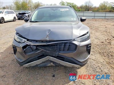 Piąte zdjęcie samochodu w środku: 2023 FORD ESCAPE ACTIVE VIN:1FMCU9GN6PUA38984 - miniatura
