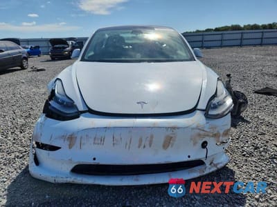 Piąte zdjęcie samochodu w środku: 2018 TESLA MODEL 3 VIN:5YJ3E1EB9JF084465 - miniatura