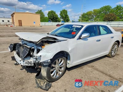2015 CHRYSLER 300C PLATINUM 2C3CCASGXFH882954 - główne zdjęcie licytacji z USA - miniatura
