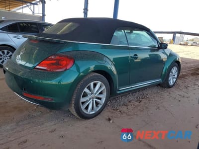 Trzecie zdjęcie samochodu z tyłu: 2017 VOLKSWAGEN BEETLE S VIN:3VW517AT8HM812849 - miniatura