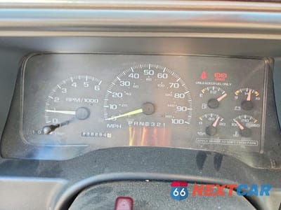 Zdjęcie 9 z 12 samochodu: 1999 CHEVROLET TAHOE K1500 VIN:1GNEK13R4XR102284 - miniatura