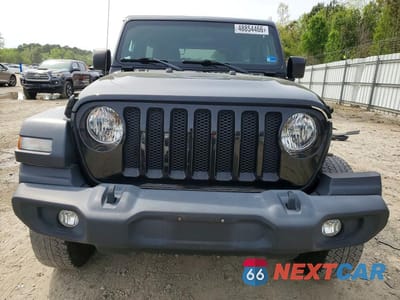 Piąte zdjęcie samochodu w środku: 2020 JEEP WRANGLER UNLIMITED SPORT VIN:1C4HJXDG7LW250322 - miniatura