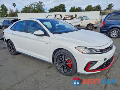 Czwarte zdjęcie samochodu z boku: 2025 VOLKSWAGEN JETTA GLI AUTOBAHN VIN:3VW2T7BU9SM031818 - miniatura
