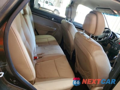 Zdjęcie 11 z 13 samochodu: 2012 KIA SORENTO LX VIN:5XYKT4A24CG227259 - miniatura