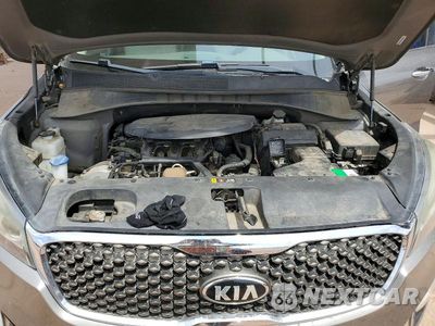 Zdjęcie 11 z 12 samochodu: 2016 KIA SORENTO SX V6 VIN:5XYPK4A55GG002017 - miniatura