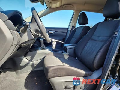 Zdjęcie 7 z 13 samochodu: 2019 NISSAN ROGUE SV VIN:JN8AT2MV5KW371799 - miniatura