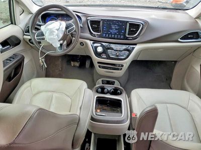 Zdjęcie 8 z 13 samochodu: 2017 CHRYSLER PACIFICA TOURING L PLUS VIN:2C4RC1EG4HR727332 - miniatura