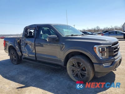 Czwarte zdjęcie samochodu z boku: 2021 FORD F150 SUPERCREW VIN:1FTEW1EP2MKE01107 - miniatura