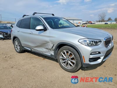 Czwarte zdjęcie samochodu z boku: 2019 BMW X3 XDRIVE30I VIN:5UXTR9C50KLD93015 - miniatura