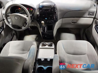 Zdjęcie 8 z 13 samochodu: 2005 TOYOTA SIENNA LE 8 PASSENGER VIN:5TDZA23C85S283368 - miniatura