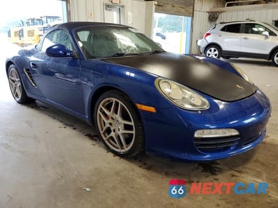 Czwarte zdjęcie samochodu z boku: 2009 PORSCHE BOXSTER S VIN:WP0CB29859U730262 - miniatura