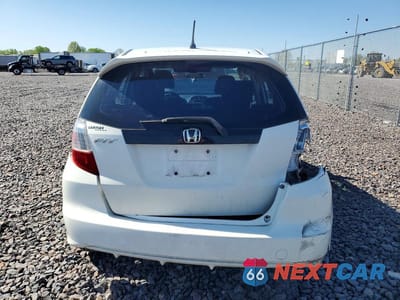 Zdjęcie 6 z 12 samochodu: 2013 HONDA FIT SPORT VIN:JHMGE8H56DC046465 - miniatura