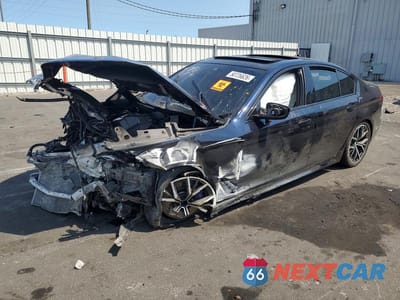 2022 BMW M550XI WBA13BK09NCH59451 - główne zdjęcie licytacji z USA - miniatura