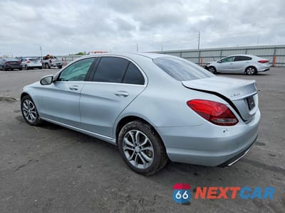 Drugie zdjęcie samochodu z przodu: 2015 MERCEDES-BENZ C 300 4MATIC VIN:55SWF4KB3FU030312 - miniatura
