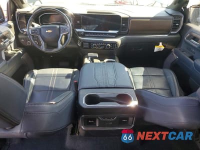 Zdjęcie 8 z 12 samochodu: 2023 CHEVROLET SILVERADO K1500 HIGH COUNTRY VIN:1GCUDJEDXPZ247295 - miniatura