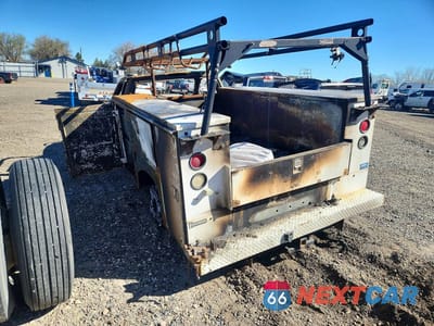 Drugie zdjęcie samochodu z przodu: 2014 CHEVROLET SILVERADO 3500 HD LT UTILITY / SERVICE TRUCK VIN:1GC0K0CG3EF175592 - miniatura