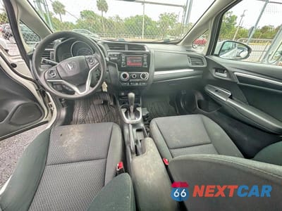 Zdjęcie 9 z 14 samochodu: 2019 HONDA FIT LX VIN:3HGGK5H48KM702520 - miniatura
